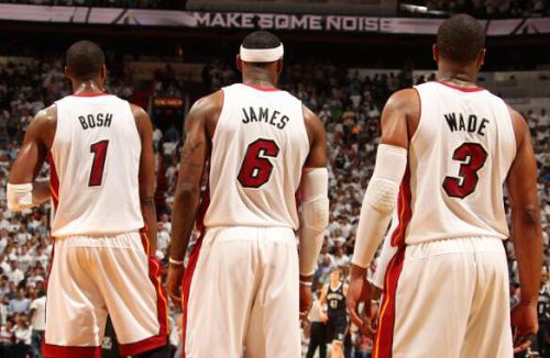 NBA季后赛新星闪耀，爱德华兹领衔新生代冲击总冠军