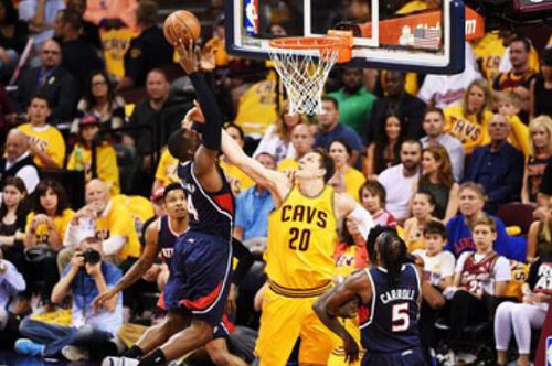  NBA战报：雷霆力克马刺，豪取三连胜