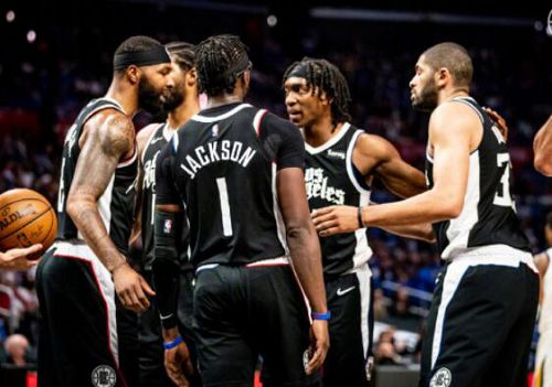  NBA焦点战：太阳复仇湖人，杜兰特绝杀引爆菲尼克斯