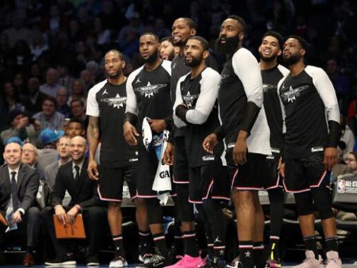  NBA常规赛激战！爱德华兹狂砍49分，森林狼力克公牛