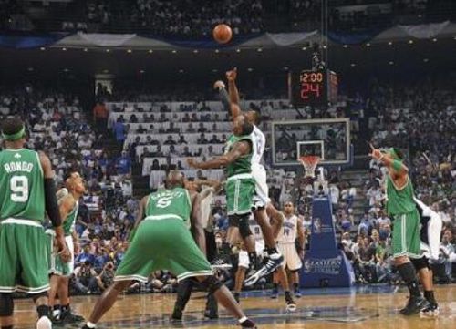 NBA名人堂迎来新成员：传奇球星齐聚一堂  