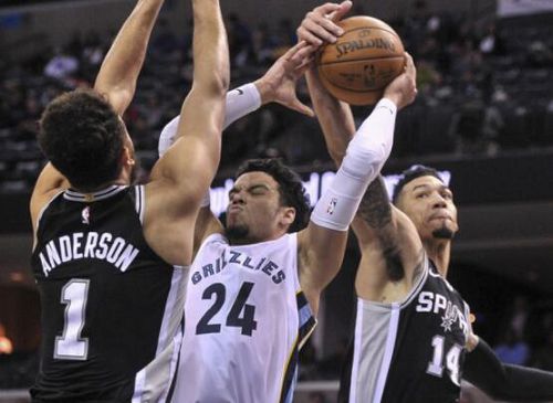 2018年NBA选秀大会：新星闪耀，独行侠成最大赢家  